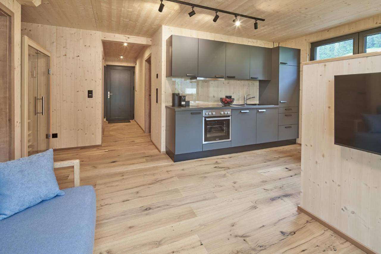 Black Forest Lodges - Gehobene Ferienwohnungen Mit Privatsaunas Tulfes Εξωτερικό φωτογραφία