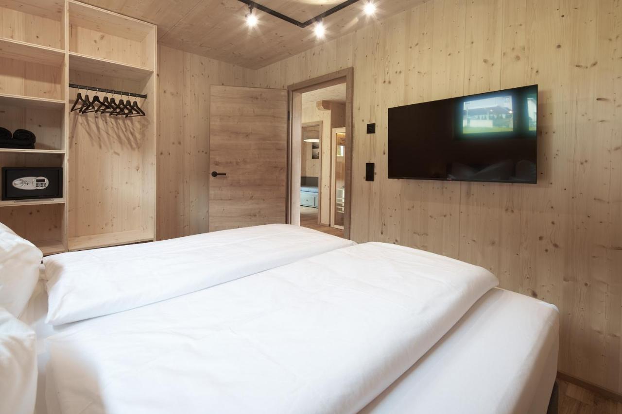 Black Forest Lodges - Gehobene Ferienwohnungen Mit Privatsaunas Tulfes Εξωτερικό φωτογραφία